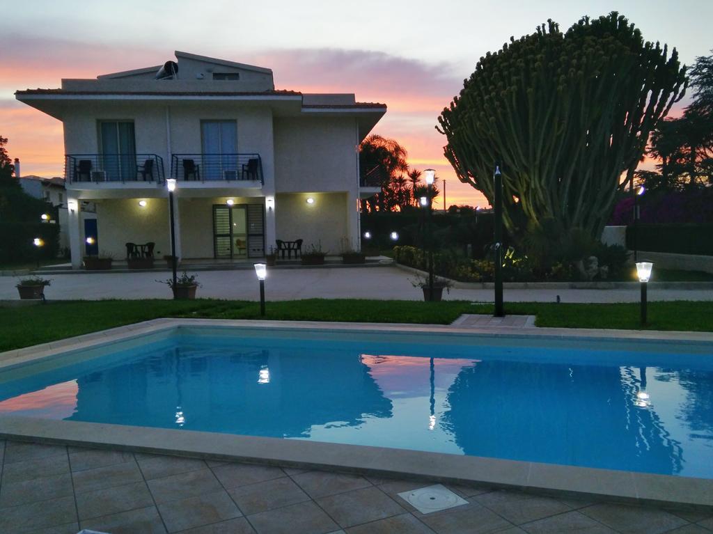Residence Villa Eva Syracuse ภายนอก รูปภาพ